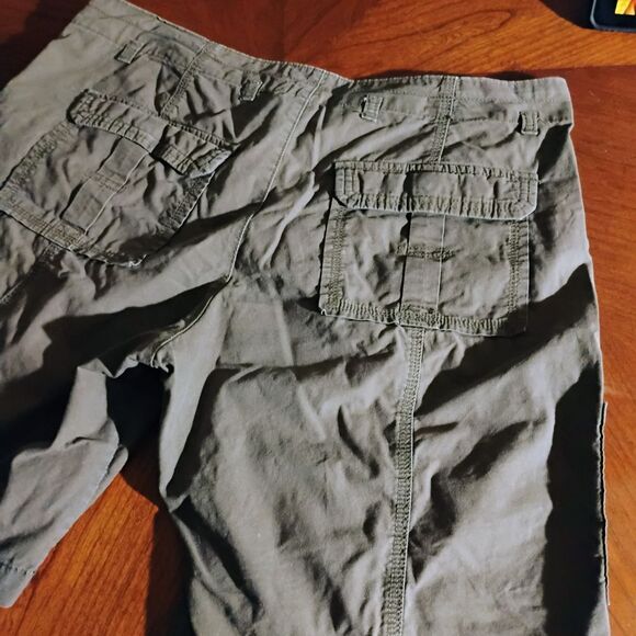 Lee brand Brown Cargo Shorts - Size: 14 Med (1139) - Picture 6 of 6